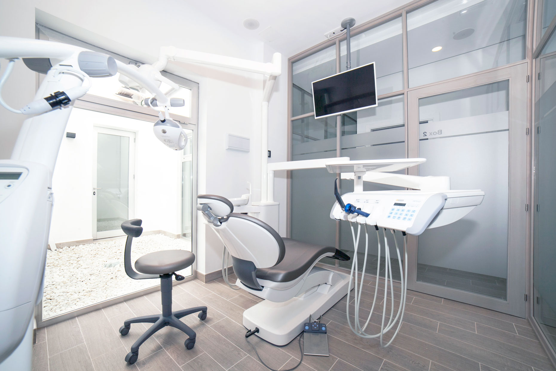 Clinica Vazquez Dental Excellence, clínicas dentales en Pilas